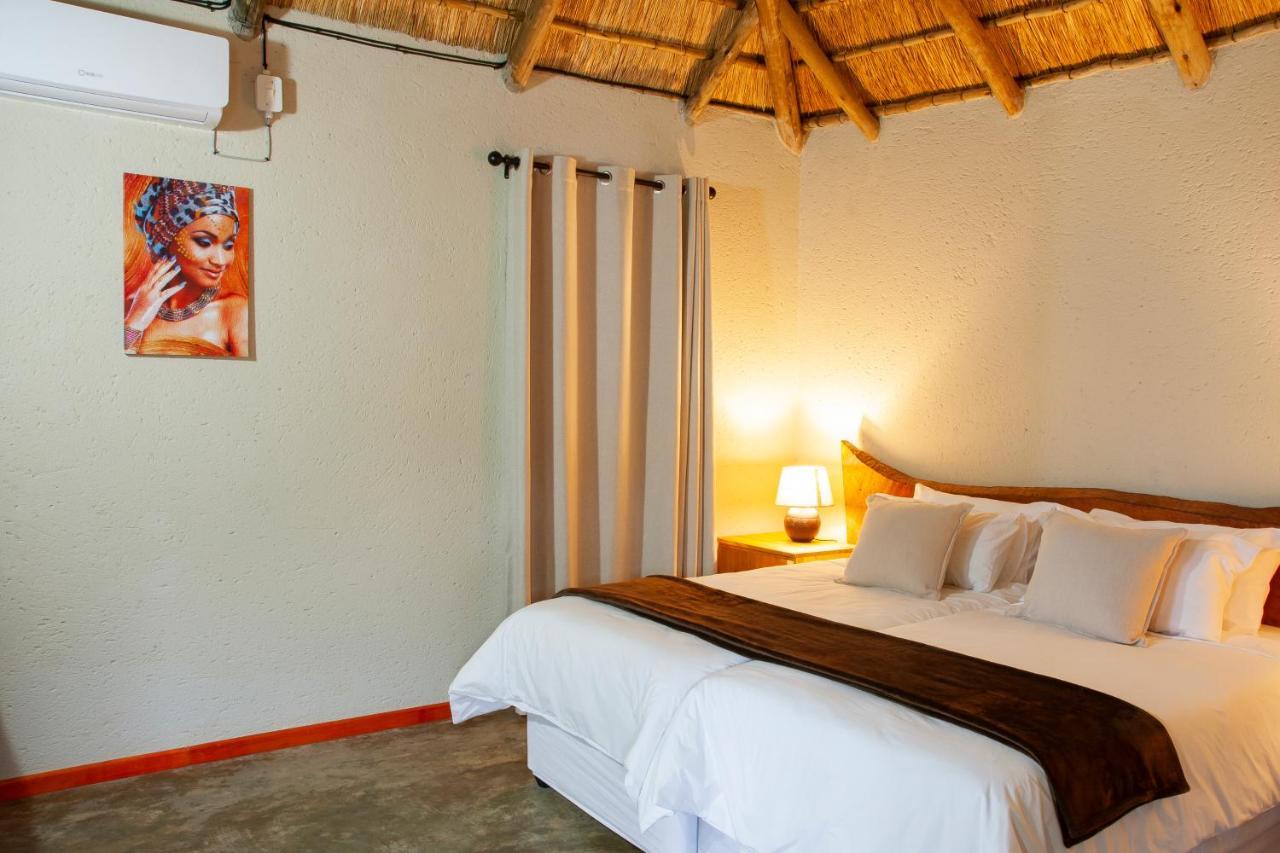 Bongan Safari Lodge Mbabat Exterior foto